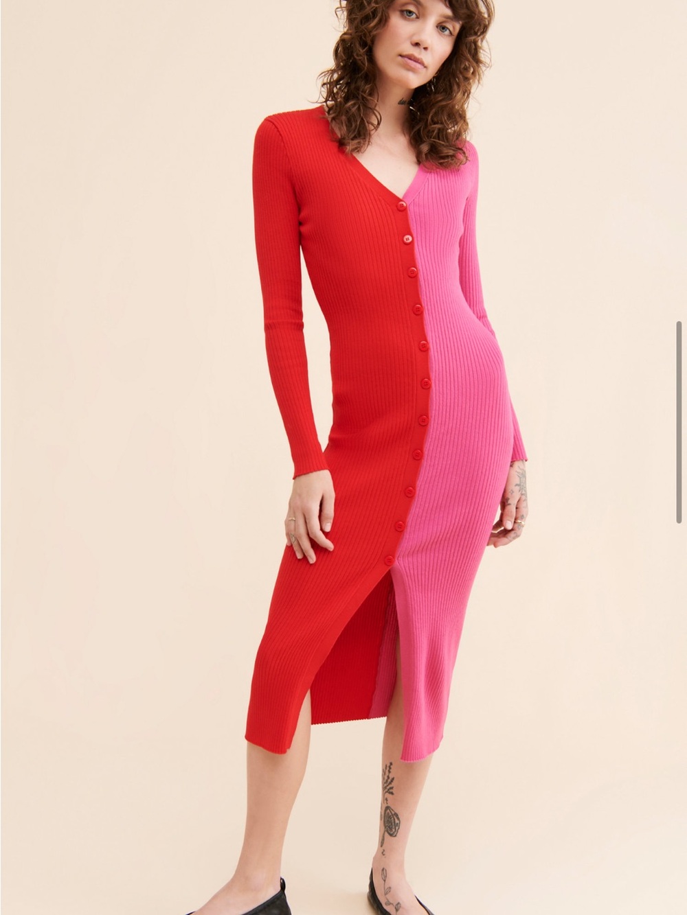 Colorblock Ribbed Button-Front Midi Dress — Red & Pink - Picture 2 of 5